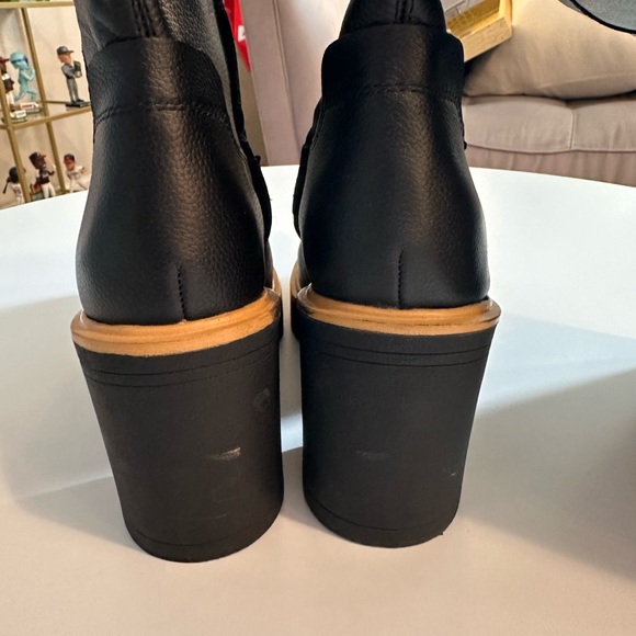 Dolce Vita Corry H2O Boot in Black - Picture 6 of 16